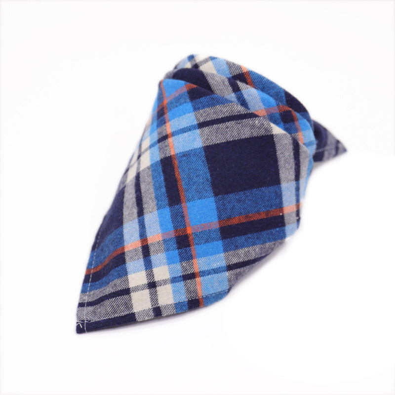 Cotton flannel baby plaid to increase triangle scarf Cotton flannel baby plaid to increase triangle scarf